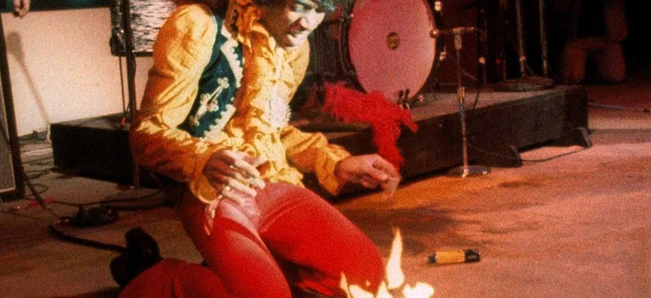 Jimi hendrix guitar on fire monterey live 1967