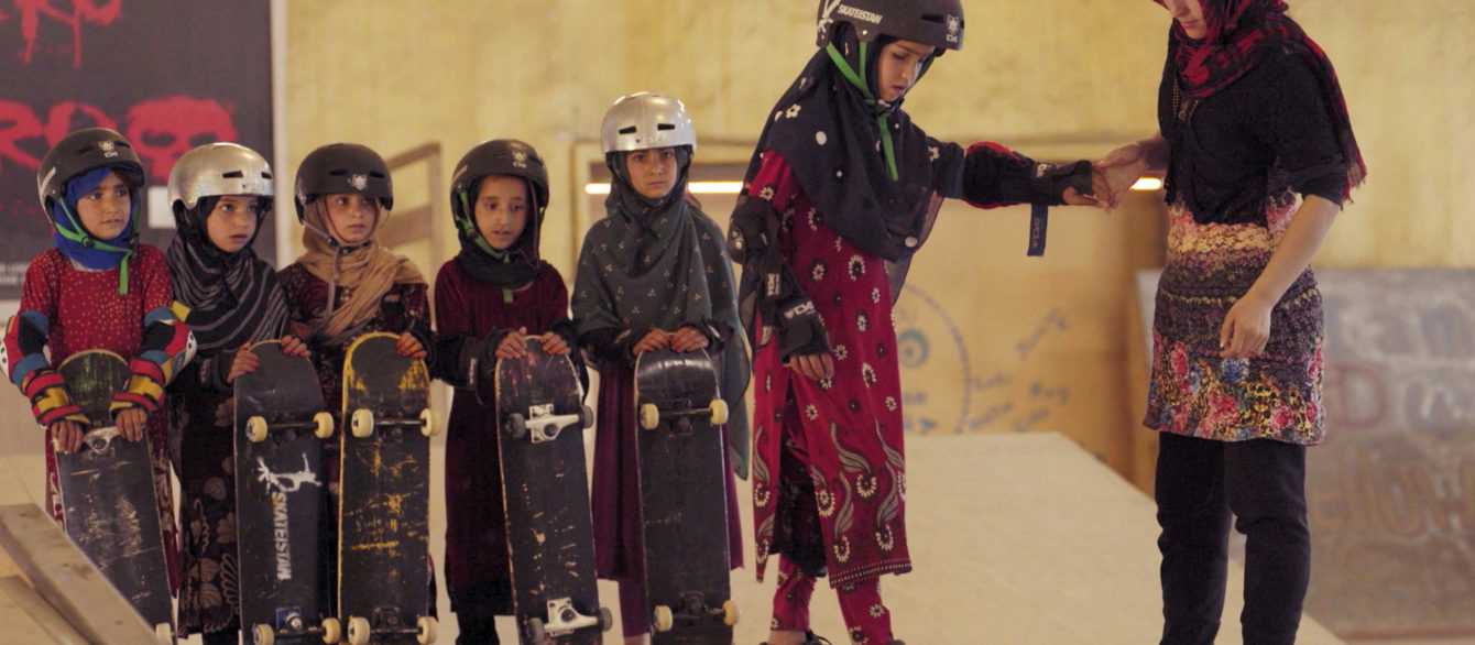 LEARNING TO SKATEBOARD still