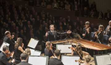 Leif Ove Andsnes and the Mahler Chamber Orchestra at LUCERNE FESTIVAL 2014. Photo © Priska Ketterer 02 medium