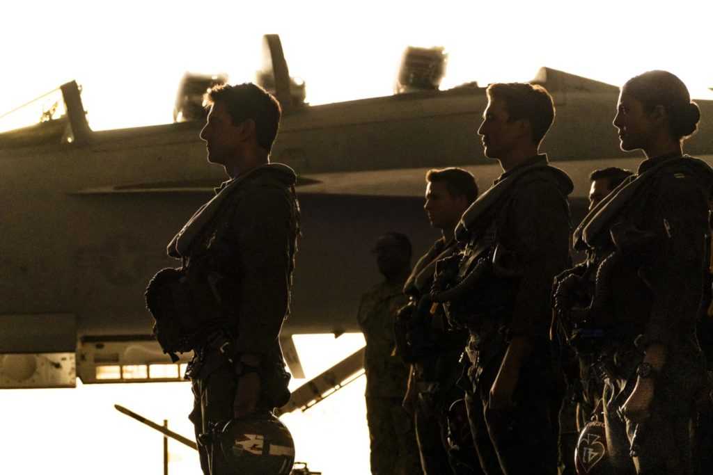 Top Gun Maverick Tom Cruise Oscars 2023