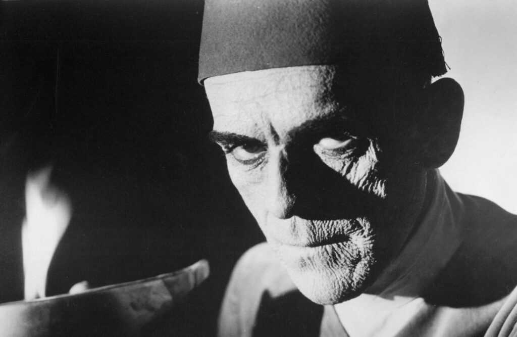 A film still from The Mummy with Boris Karloff.