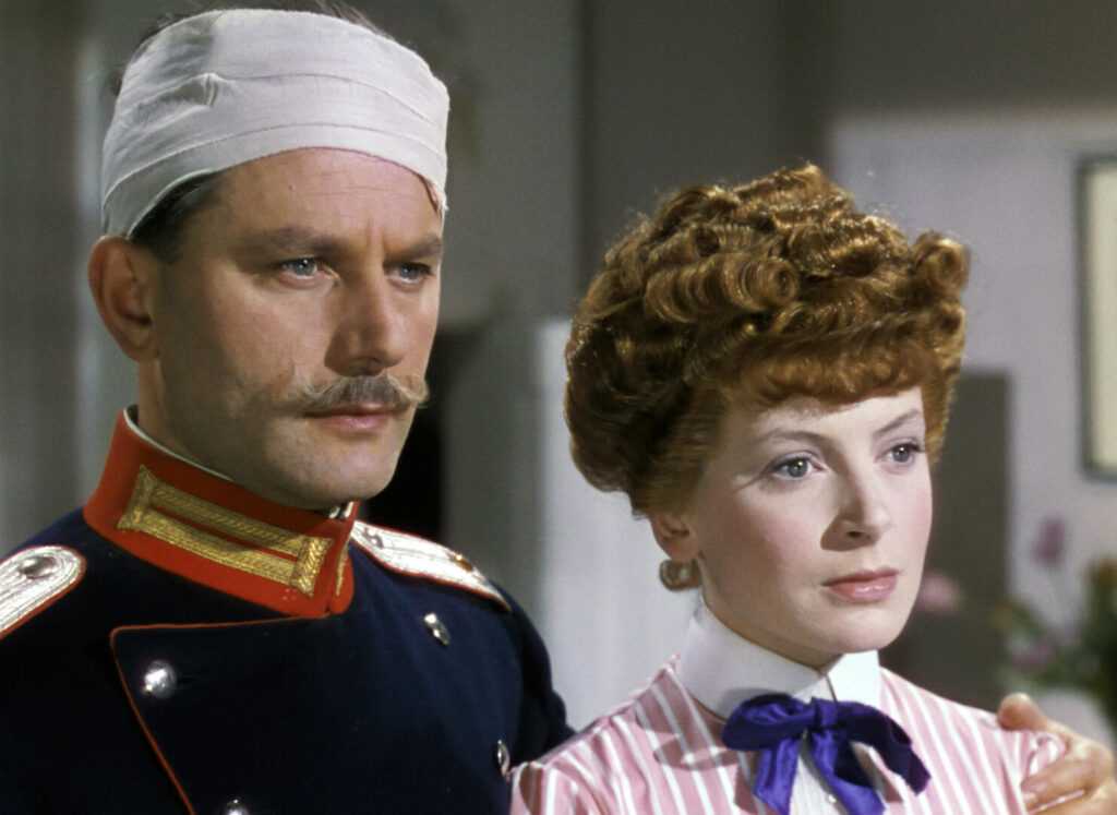 THE LIFE AND DEATH OF COLONEL BLIMP (1943) Anton Walbrook, Deborah Kerr credit ITV Park Circus