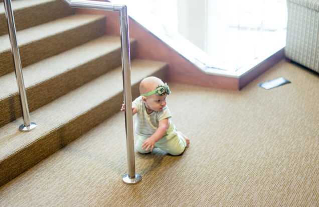 babies at the museum