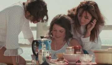 A film still from Near Orouët