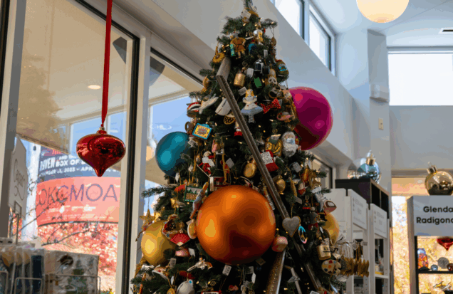 holiday tree 1