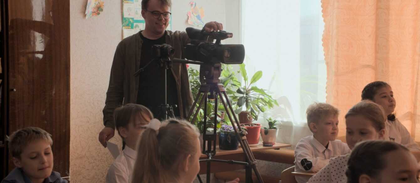A film still from Mr. Nobody Against Putin (Pavel Filming Students) credit Pavel Talankin