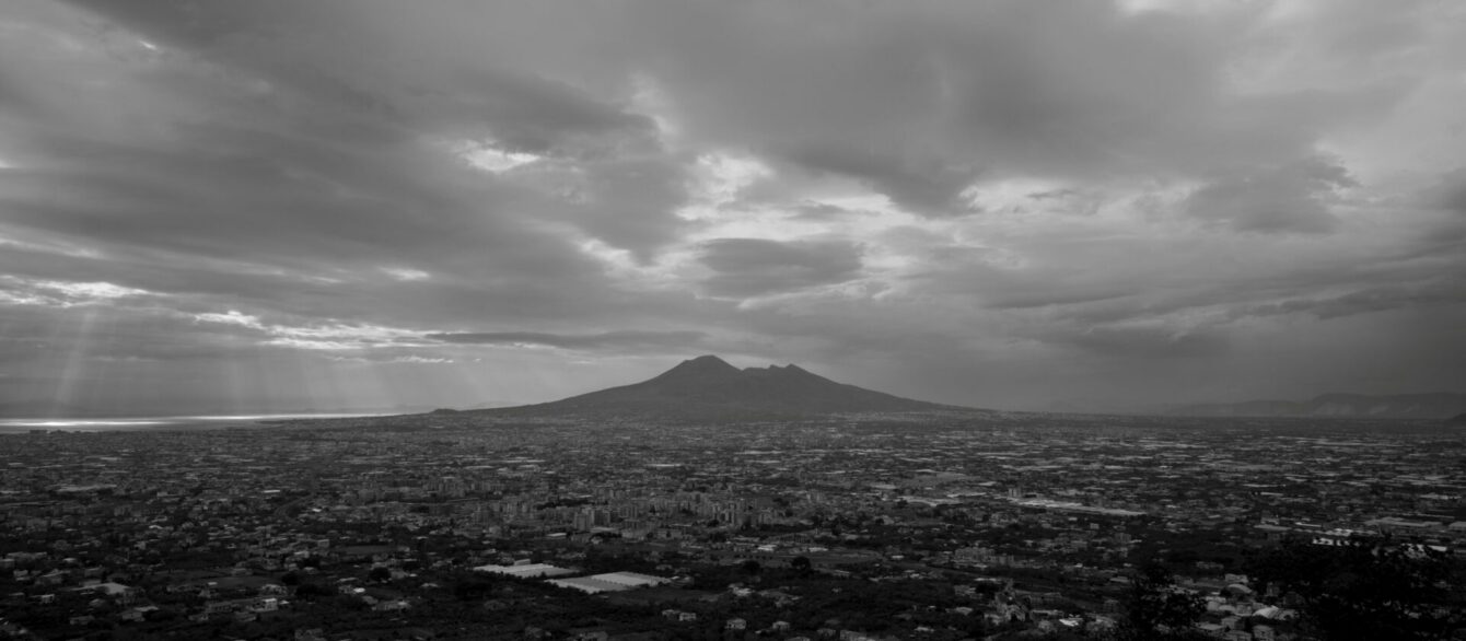 A Film Still from Pompei: Below the Clouds (SOTTO LE NUVOLE) ©GIANFRANCO ROSI